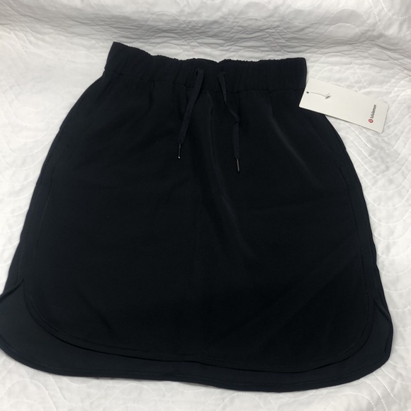 NWT Lululemon On the Fly Skirt Woven Size: 4 - Picture 6 of 6